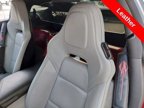 Used 2019 Chevrolet Corvette Stingray Coupe w/ 1LT RWD image 3