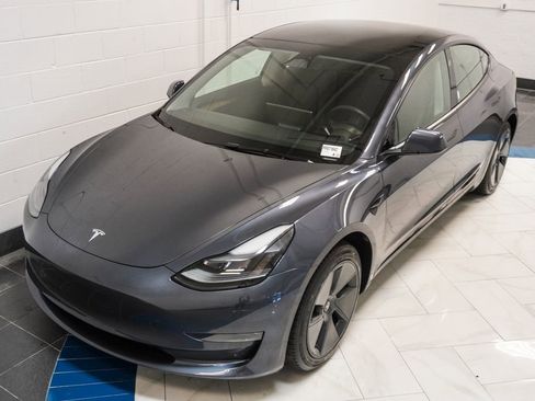 Used 2023 Tesla Model 3 Standard Range image 38