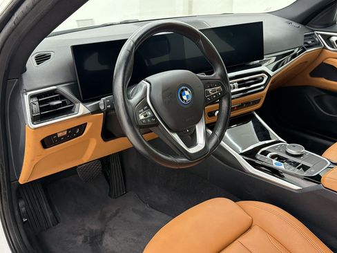 Used 2023 BMW i4 eDrive35 w/ Premium Package RWD image 4