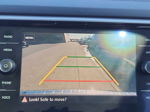 Used 2020 Volkswagen Atlas Cross Sport SEL image 21