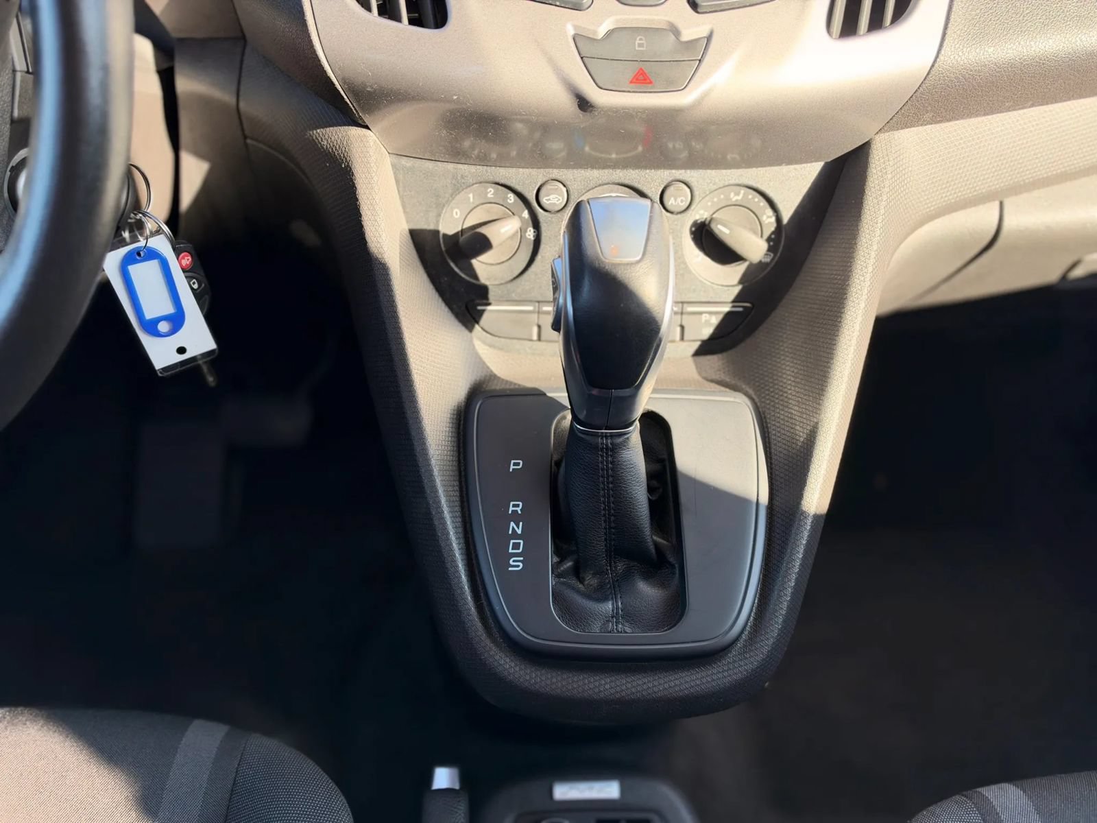 Used 2017 Ford Transit Connect XLT FWD image 16