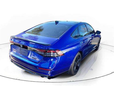 Used 2023 Honda Accord Sport image 4