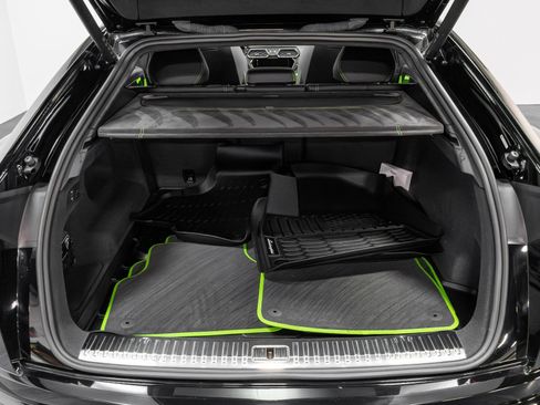 Used 2022 Lamborghini Urus image 47