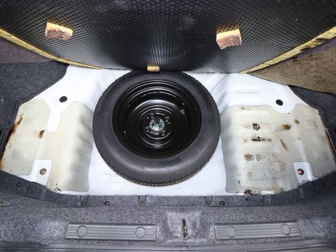 Used 1990 Acura Legend Coupe image 32