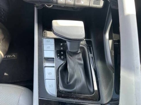 Used 2023 Hyundai Elantra Limited w/ Cargo Package FWD image 20