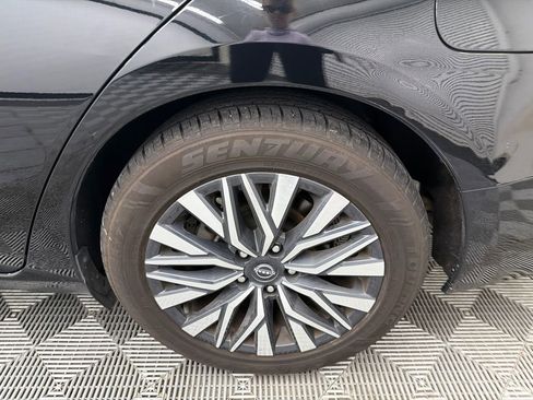 Used 2024 Nissan Altima 2.5 SV FWD image 19