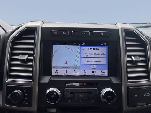 Used 2018 Ford F150 Platinum w/ Equipment Group 701A Luxury AWD/4WD image 23
