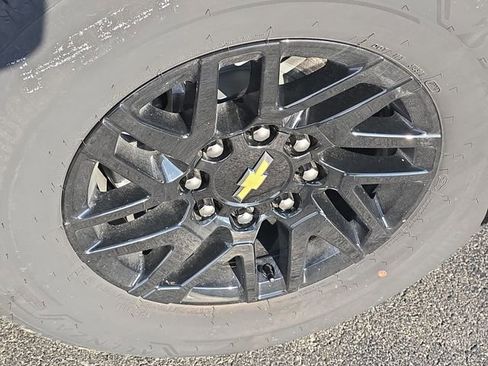 New 2024 Chevrolet Silverado EV W/T image 31