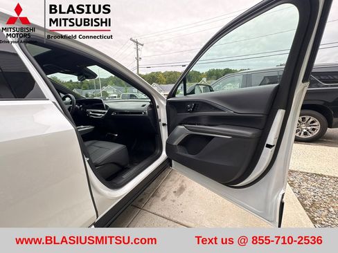 Used 2024 Cadillac Lyriq Luxury AWD/4WD image 51
