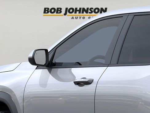 New 2026 Chevrolet Equinox LT image 12