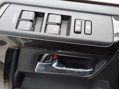 Used 2016 Toyota 4Runner 4WD image 9