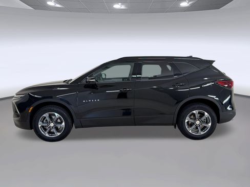 Used 2023 Chevrolet Blazer LT w/ LPO, Floor Liner Package FWD image 2