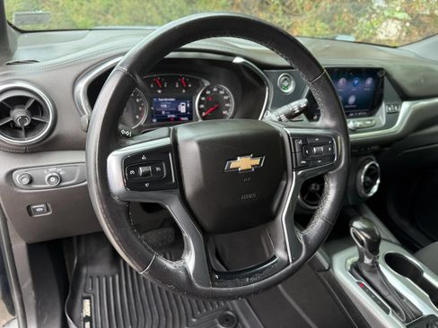 Used 2019 Chevrolet Blazer LT FWD image 45