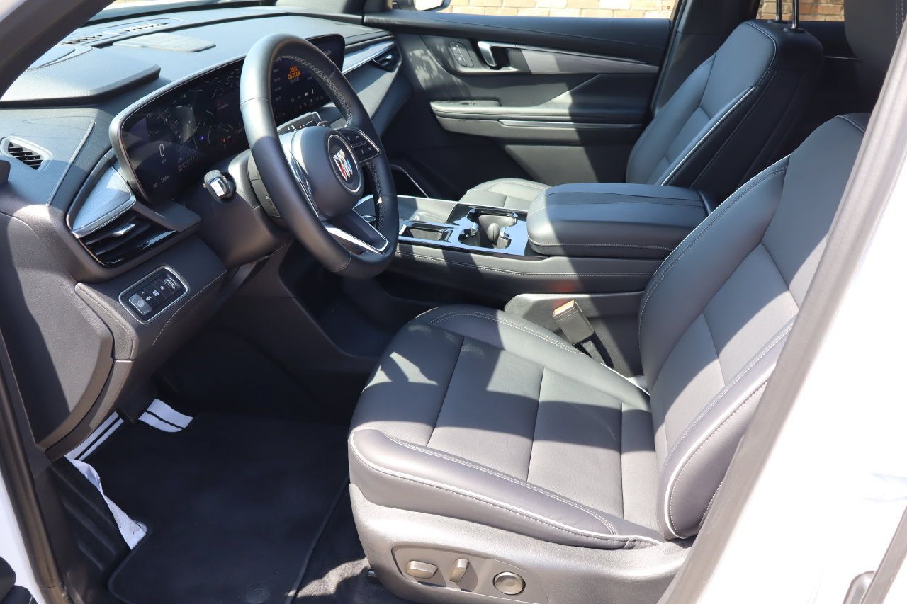 Used 2026 Buick Enclave Preferred FWD image 16