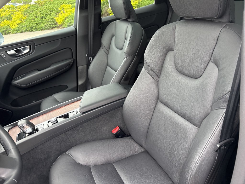 Certified 2023 Volvo XC60 B5 Plus w/ Climate Package AWD/4WD image 19