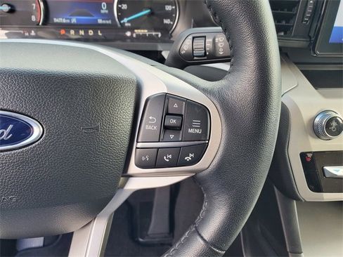 Used 2023 Ford Explorer XLT image 26