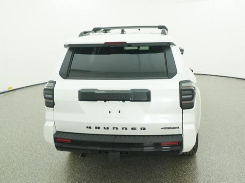 New 2026 Toyota 4Runner 4WD image 7