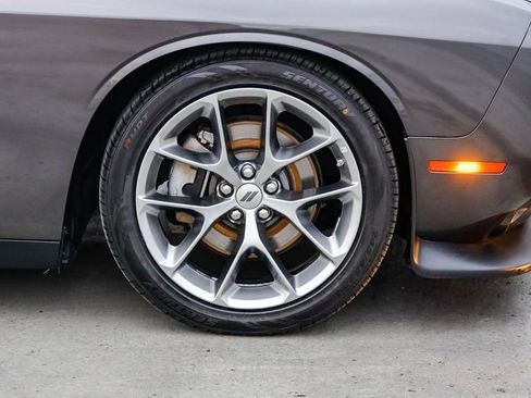 Used 2022 Dodge Challenger GT image 11