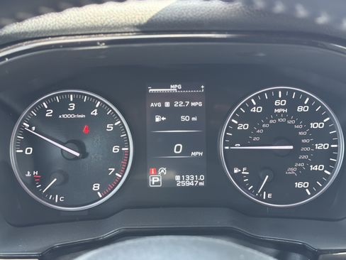 Used 2023 Subaru Outback Premium AWD/4WD image 3