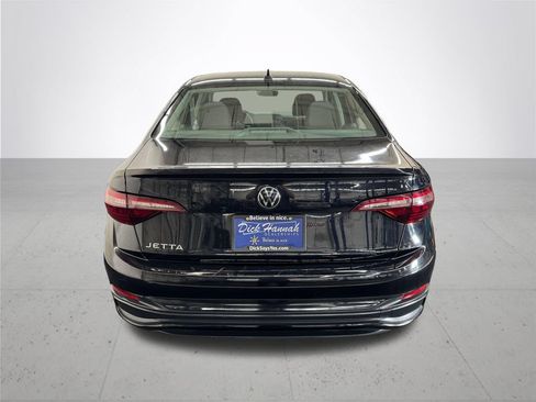 Used 2024 Volkswagen Jetta S FWD image 5