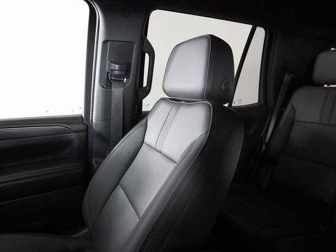 Used 2023 Chevrolet Tahoe RST image 38