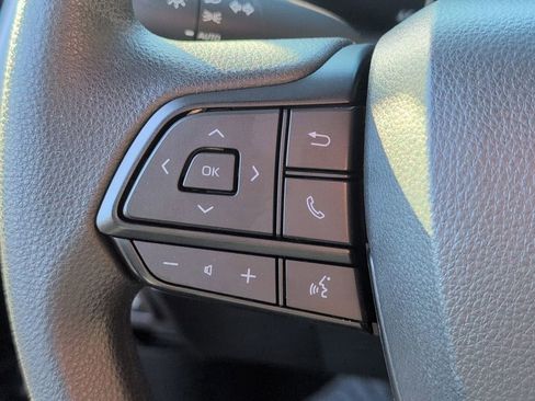 Used 2025 Toyota Sienna LE w/ LE Plus Package image 26