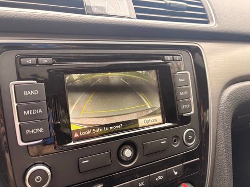 Used 2014 Volkswagen Passat 1.8T SE image 14