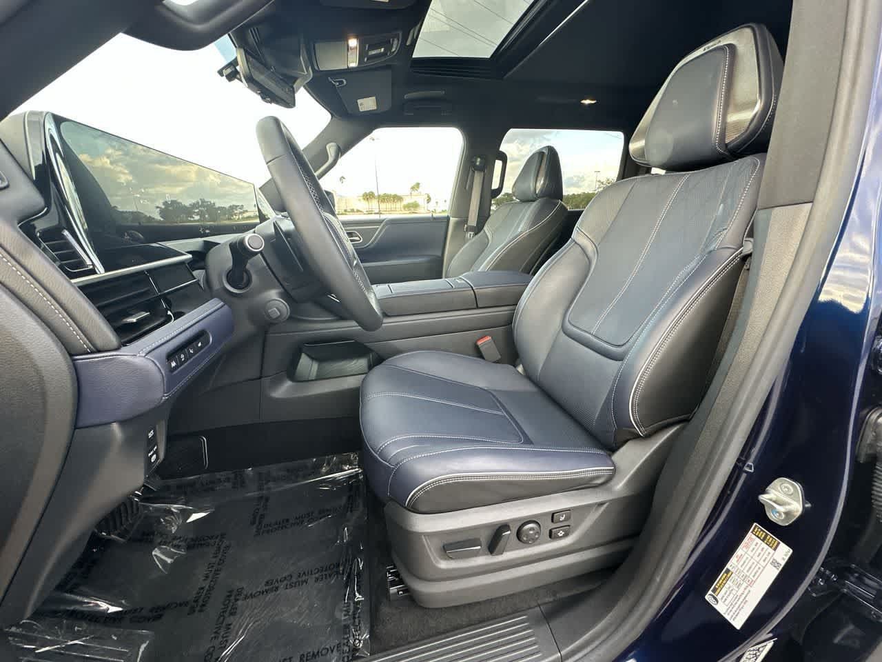 Used 2026 INFINITI QX80 4WD w/ Sport Exterior Package image 33