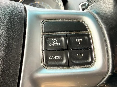 Used 2012 Chrysler Town & Country Touring w/ Entertainment Group #1 image 20