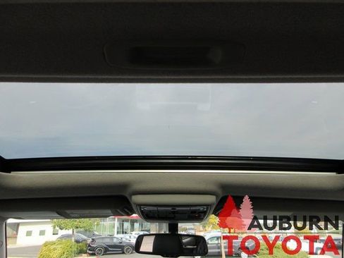 Used 2018 Toyota 4Runner Limited image 12