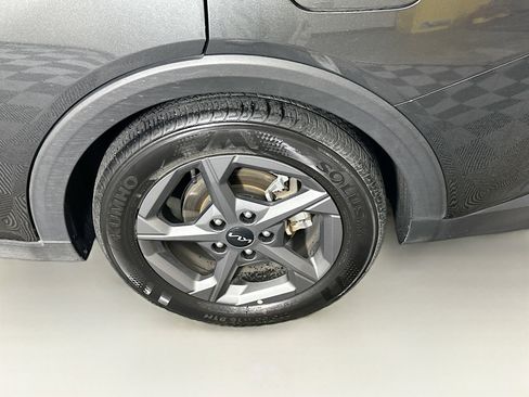 Used 2025 Kia K4 LXS FWD image 11