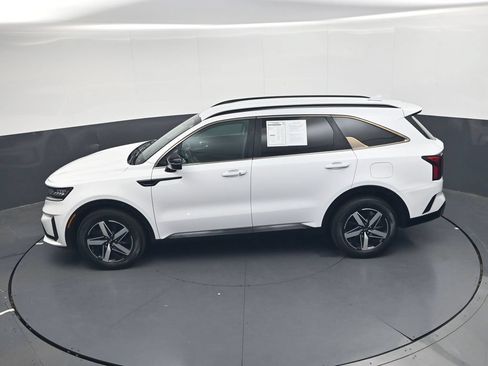 Used 2021 Kia Sorento S FWD image 40