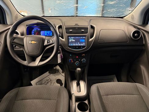 Used 2016 Chevrolet Trax LS AWD/4WD image 9