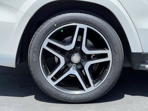 Used 2017 Mercedes-Benz GLS 550 4MATIC image 15