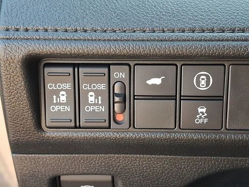 Used 2024 Honda Odyssey EX-L image 28