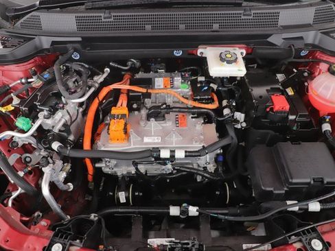 Used 2025 Chevrolet Equinox EV LT w/ Convenience Package image 15