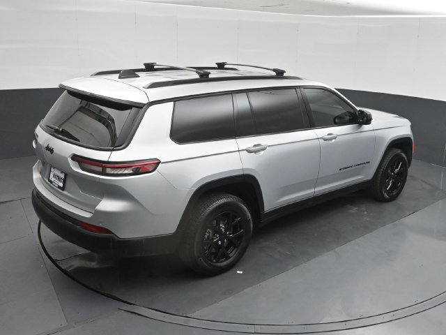 Used 2025 Jeep Grand Cherokee L Altitude RWD image 42