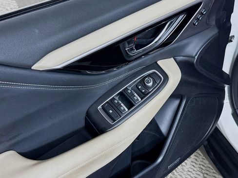 Used 2020 Subaru Outback Limited image 16