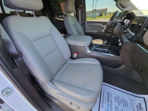 Used 2024 GMC Sierra 1500 SLT w/ SLT Premium Plus Package AWD/4WD image 26