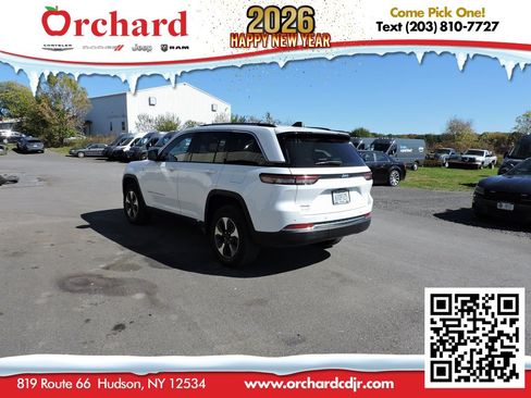 Used 2022 Jeep Grand Cherokee Limited 4xe image 9