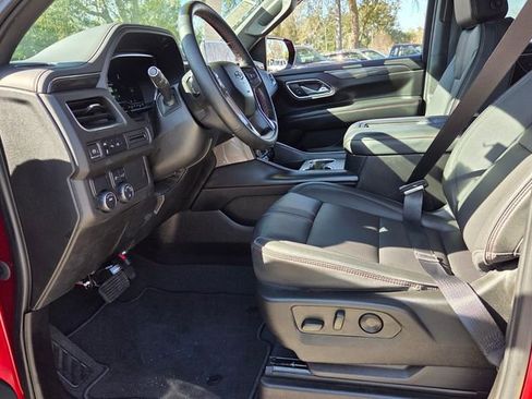 Used 2023 Chevrolet Suburban RST image 12