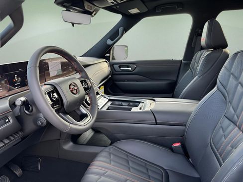 New 2026 Nissan Armada PRO-4X AWD/4WD image 20
