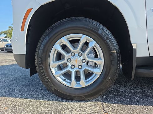 New 2026 Chevrolet Tahoe LS image 32