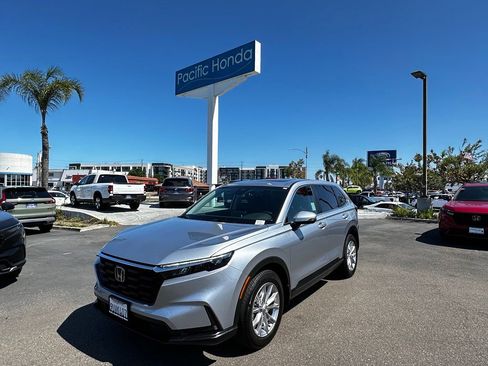 Certified 2025 Honda CR-V EX image 2