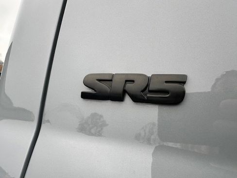 Used 2020 Toyota Tundra SR5 w/ SR5 Upgrade Package image 18