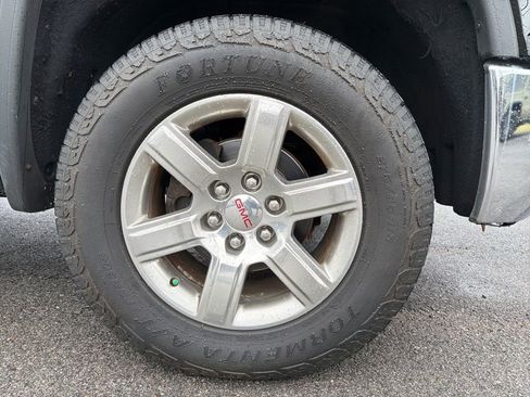 Used 2014 GMC Sierra 1500 SLT w/ Suspension Package, Off-Road image 11