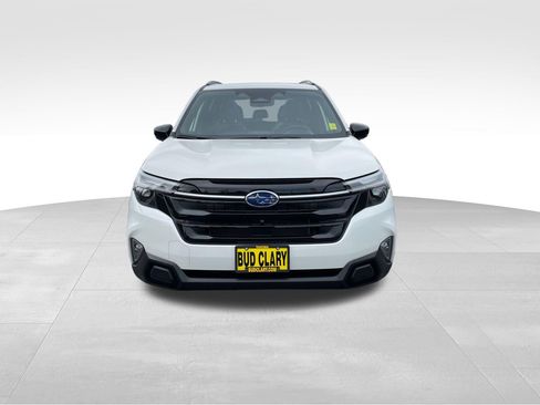 Used 2025 Subaru Forester Touring AWD/4WD image 9