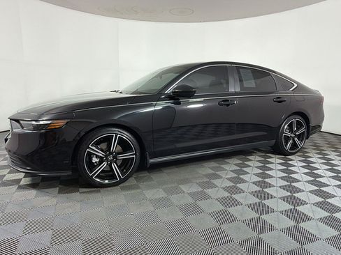 Used 2024 Honda Accord Sport image 19