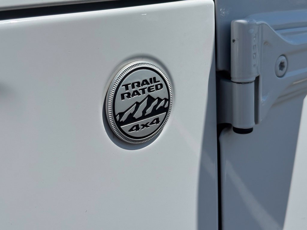 Used 2018 Jeep Wrangler Unlimited Sport S AWD/4WD image 43