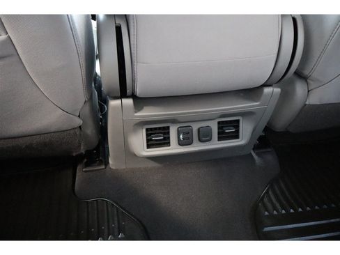 Used 2020 GMC Sierra 1500 SLE w/ SLE Value Package AWD/4WD image 32